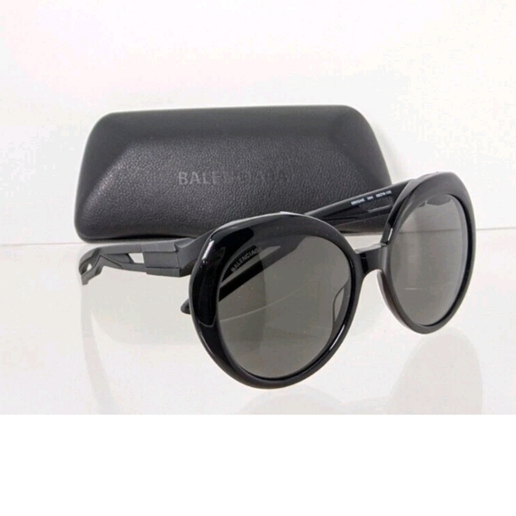 Balenciaga Black Oversized Round Black Sunglasses New With Case BB0024S - Picture 5 of 6